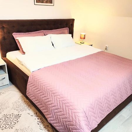 Simona Apartament Palas Mall Yaş Dış mekan fotoğraf