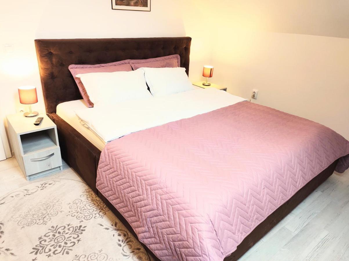 Simona Apartament Palas Mall Yaş Dış mekan fotoğraf